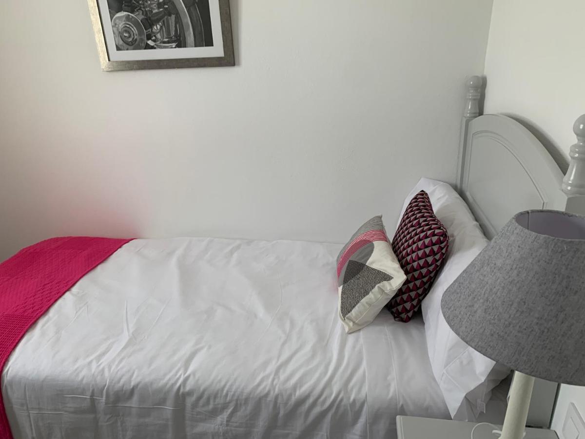 Apartamento En Playa Santo Tomas Es Migjorn Gran Bagian luar foto