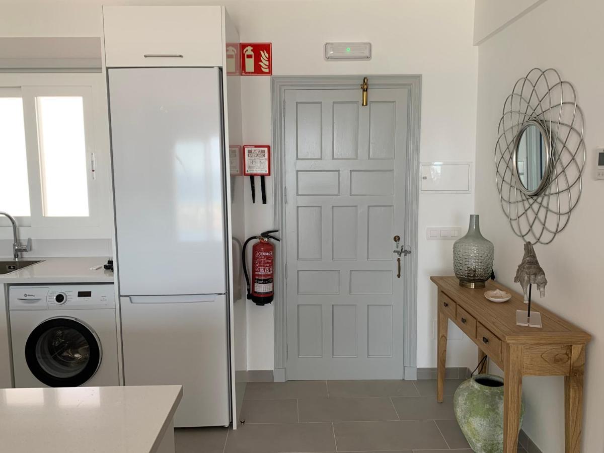 Apartamento En Playa Santo Tomas Es Migjorn Gran Bagian luar foto
