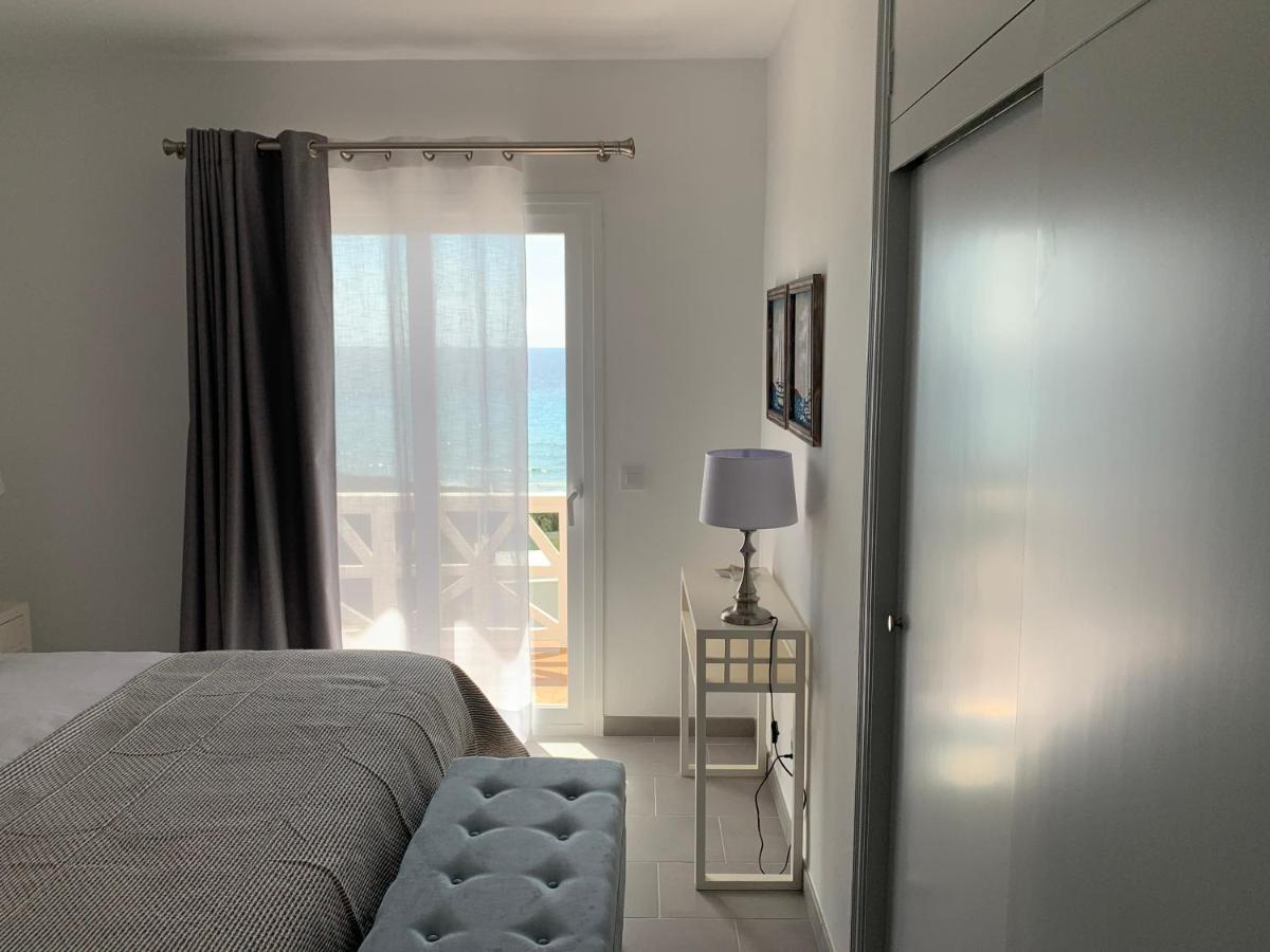 Apartamento En Playa Santo Tomas Es Migjorn Gran Bagian luar foto