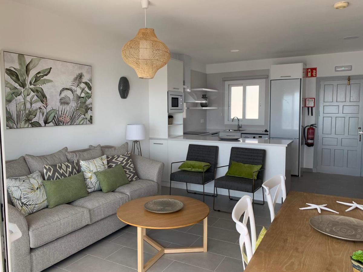 Apartamento En Playa Santo Tomas Es Migjorn Gran Bagian luar foto