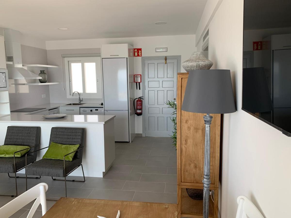Apartamento En Playa Santo Tomas Es Migjorn Gran Bagian luar foto